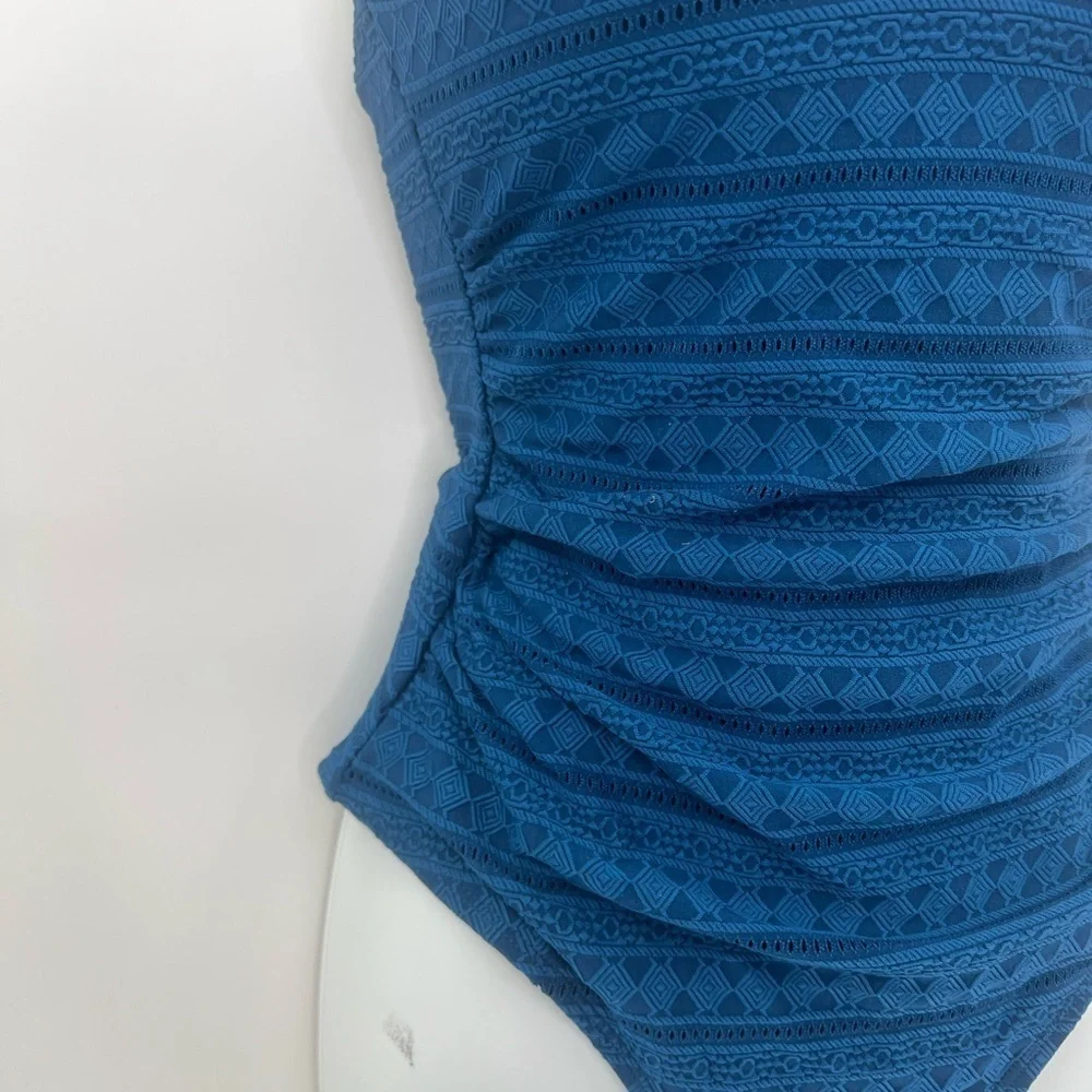 Cupshe V-Neck Strappy Back Top Size S | New with Tags